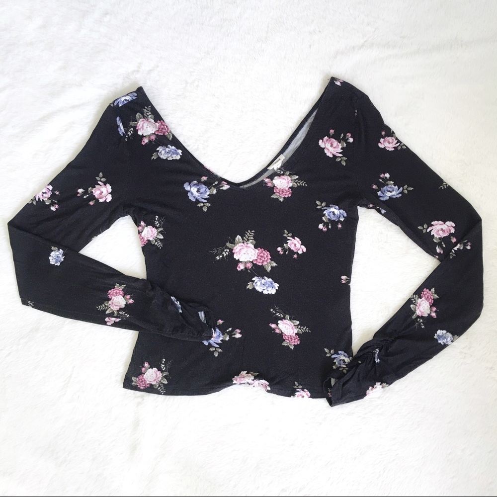 2/$15 GARAGE Floral Long Sleeve Top